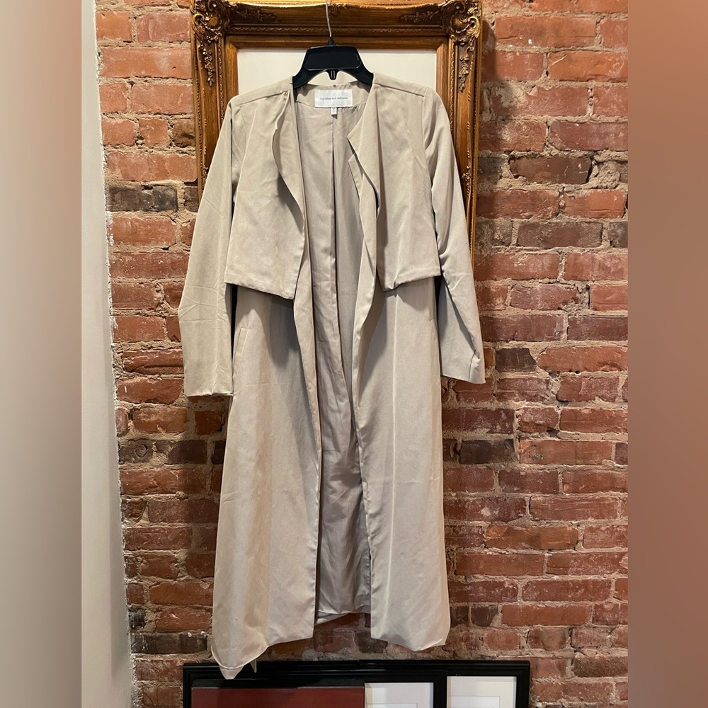 Cupcakes and Cashmere women’s trench coat size XS